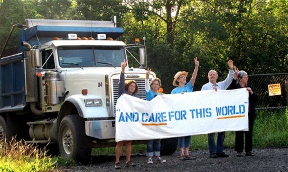 13 Arrested at Crestwood Blockade While Reading Pope Francis' Encyclical on Climate Change