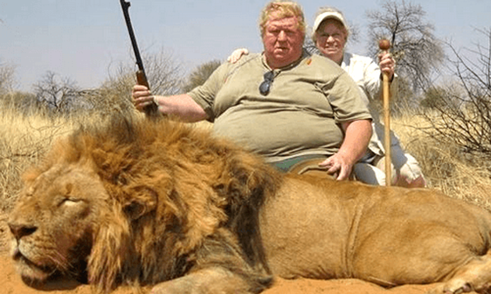 Killing of Cecil the Lion Prompts Major U.S. Airlines to Ban Trophy Hunting Shipments