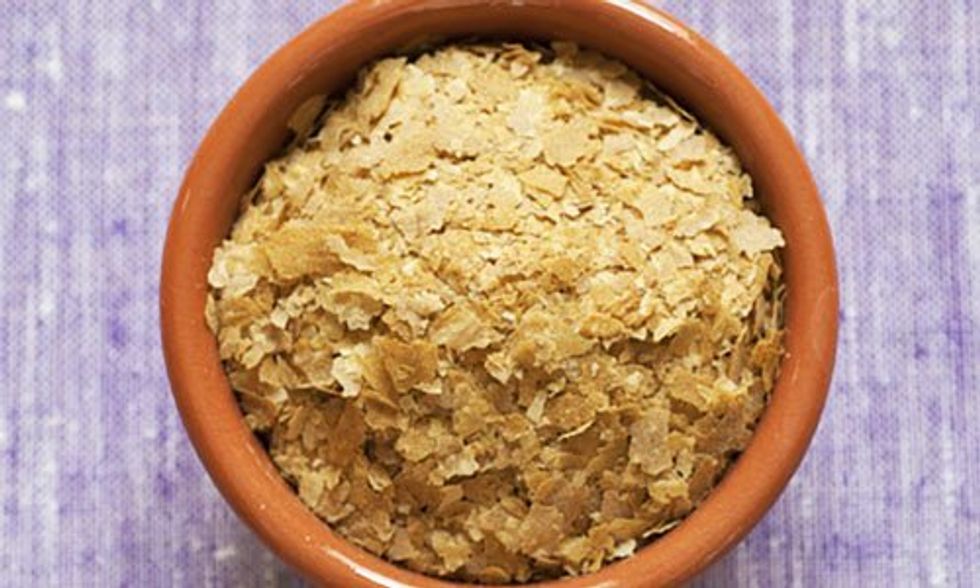 What the Heck Is Nutritional Yeast and Why Should I Use It?
