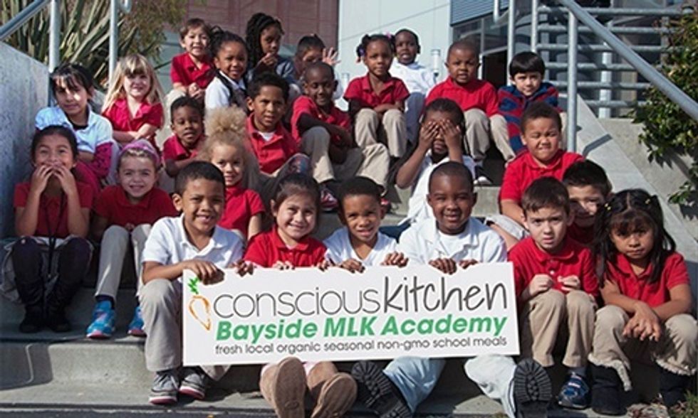 Nation’s First School District to Serve 100% Organic, Non-GMO Meals