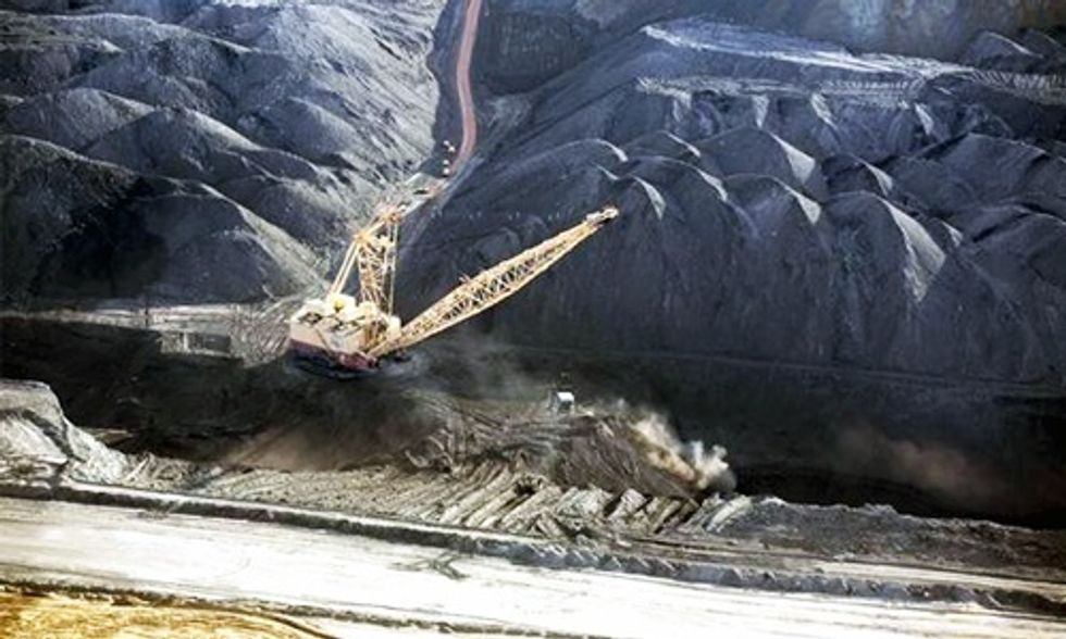 Fossil Fuel Leasing on Public Lands Must End to Prevent Global Climate Crisis, Report Finds