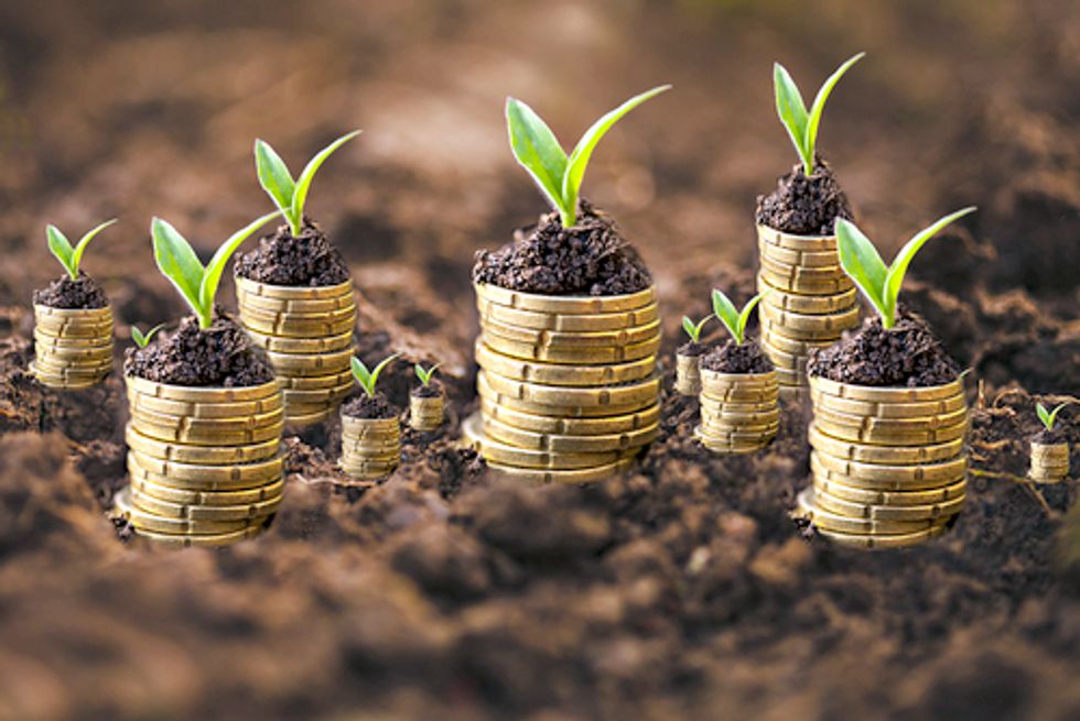 Reducing Carbon Emissions Would Fuel Global Economy