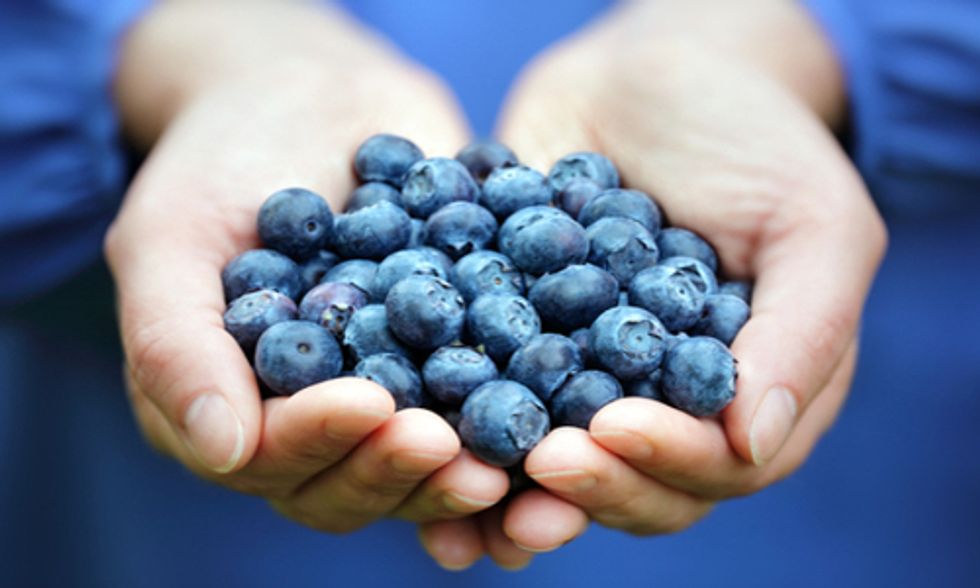Why Antioxidants in Superfoods Are Essential to Your Diet
