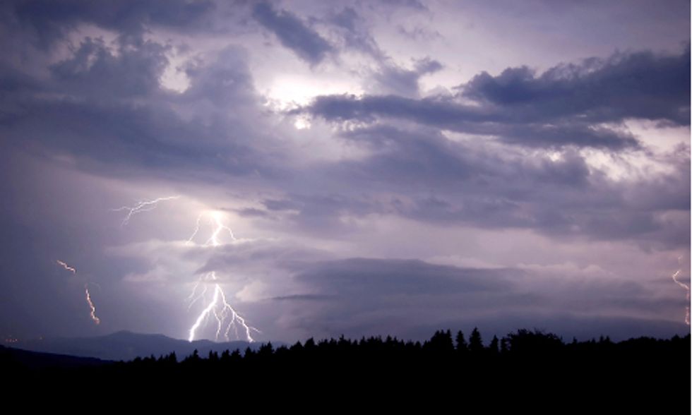 Climate Change Projected to Double Lightning Strikes by 2100