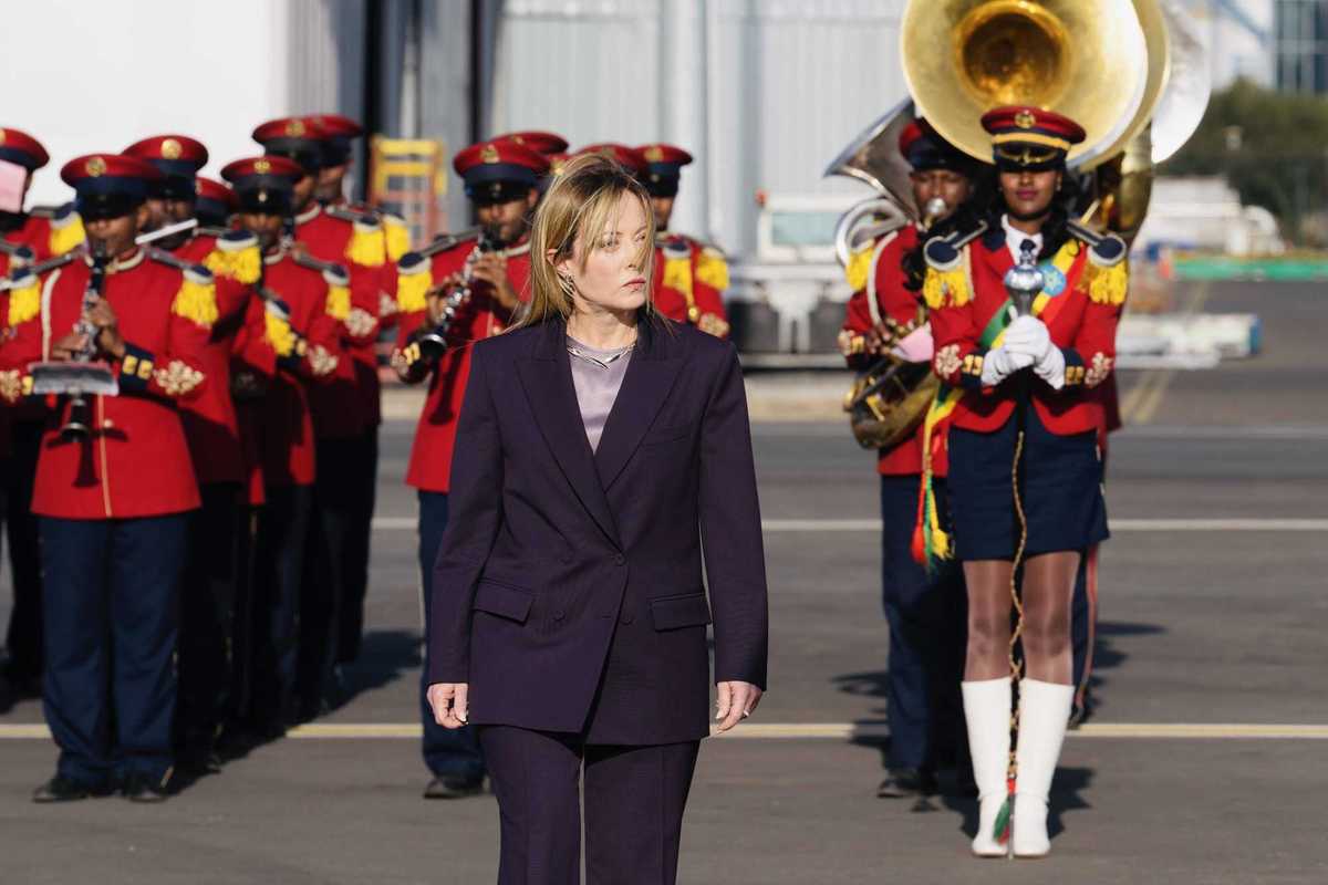 Meloni tira una rampogna a Merz: «Stati Uniti partner fondamentale»