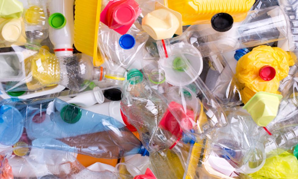 9 Ways to Cut Out Plastic