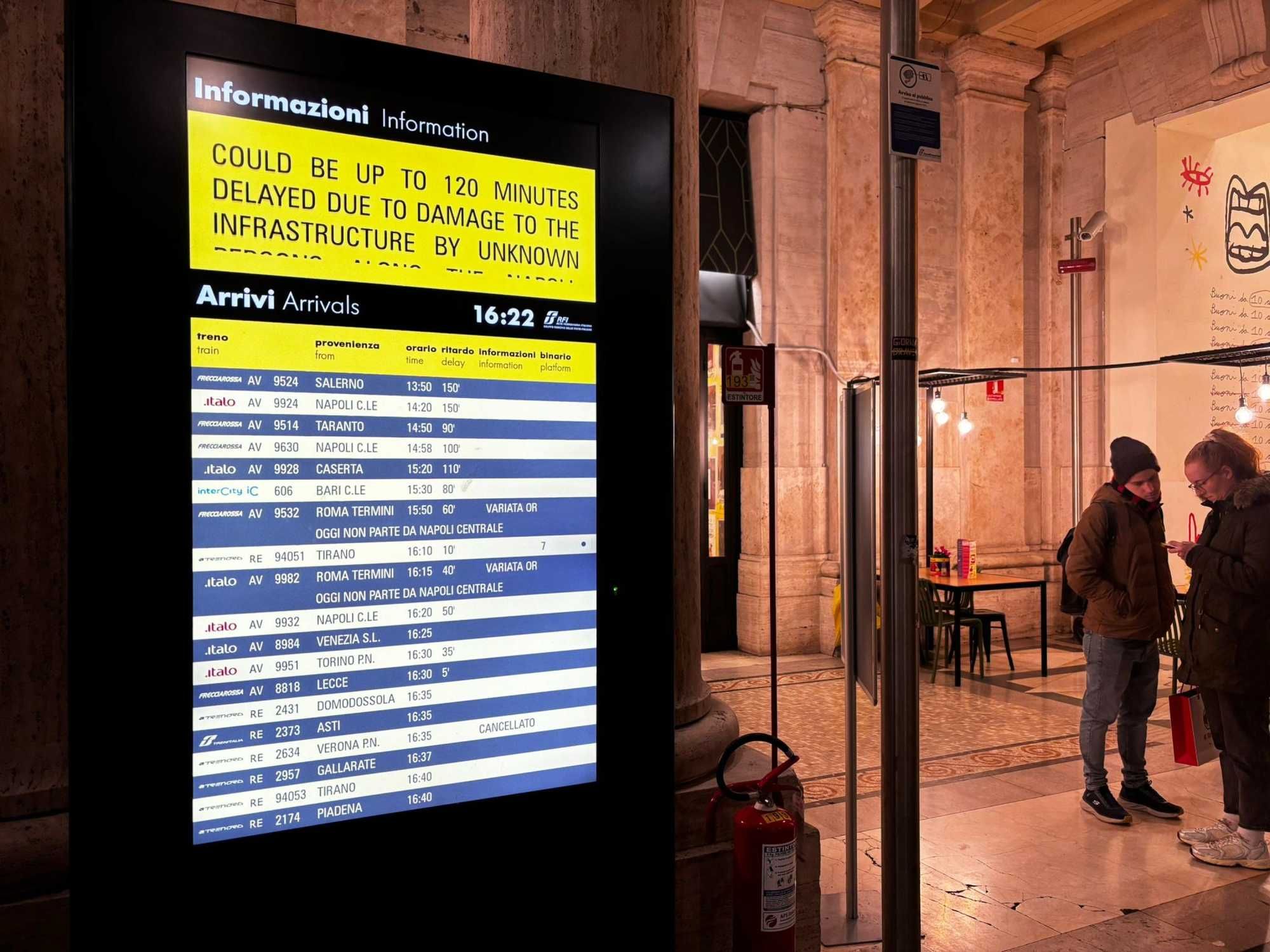 Ora basta, estirpiamo questa feccia con la stessa forza usata con le Br