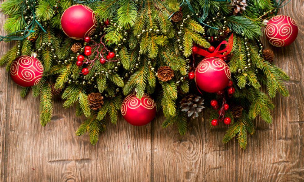 How to Make Your Holiday Merry—and Nontoxic