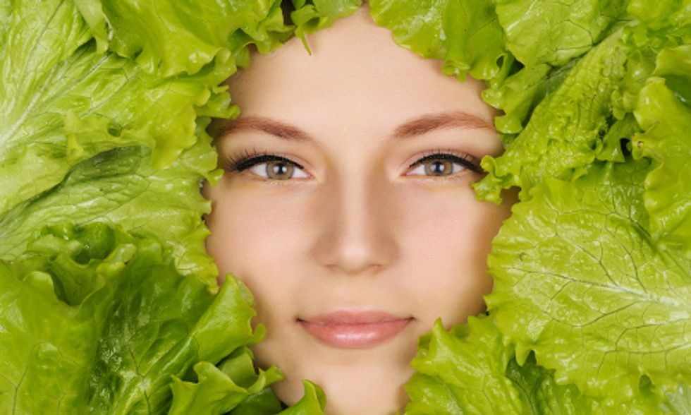 7 Foods That Nourish Your Skin