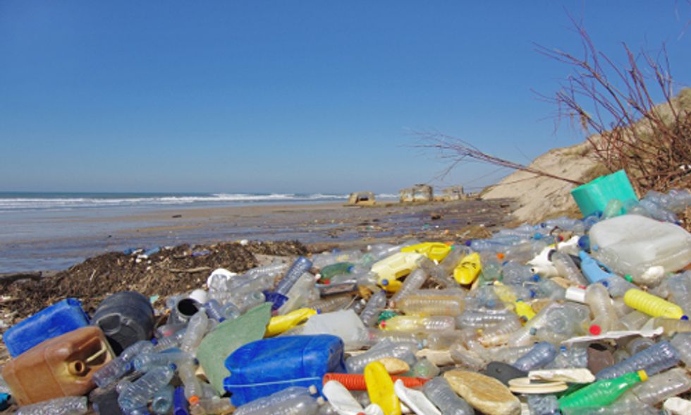 8 Million Metric Tons of Plastic Dumped Into World's Oceans Each Year