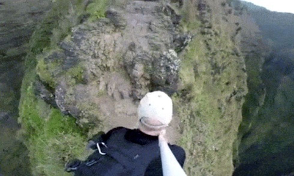 Hiker Snaps Terrifying Selfie From 'Edge of the World'