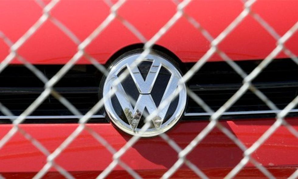 Elon Musk Signs Open Letter Proposing Radical Fix to VW's Emission Scandal