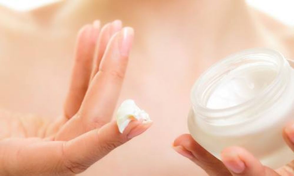 4 Non-Toxic Ways to Protect Your Skin During Cold Winter Months