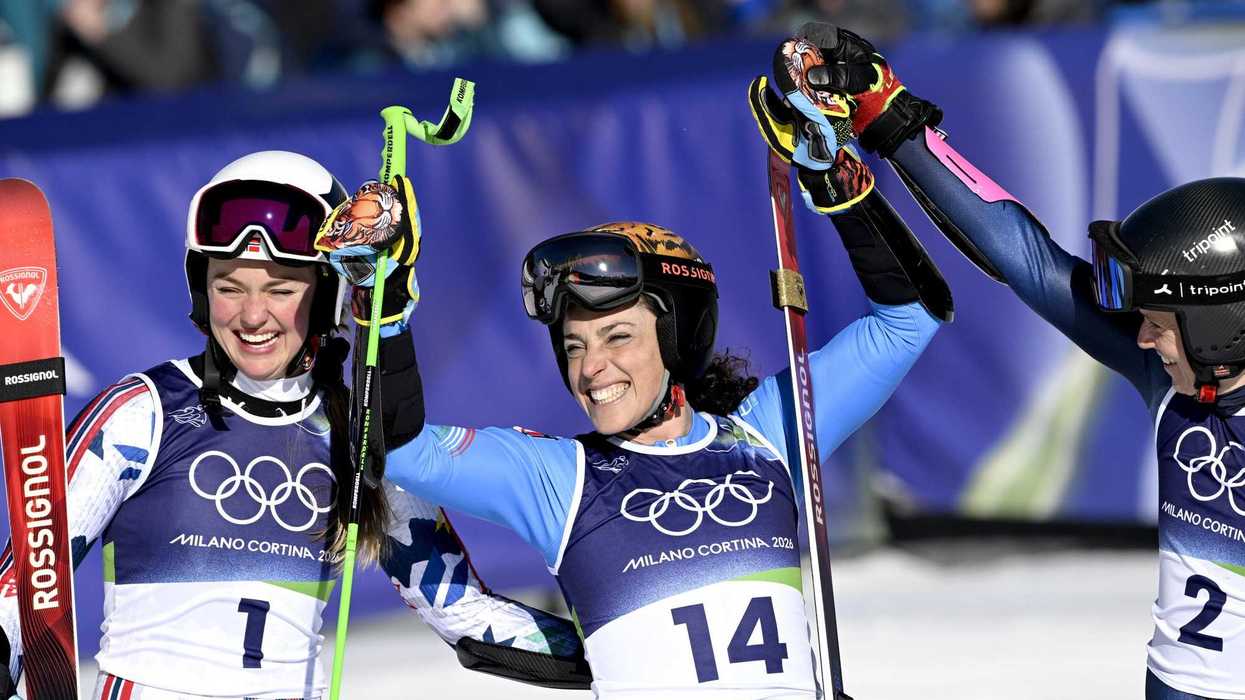 Milano-Cortina, immensa Brignone vince il gigante e fa il bis. Superato il record di Lillehammer 94
