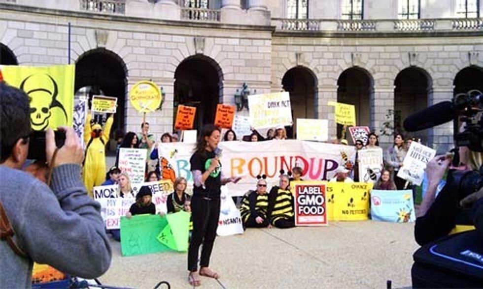 Why Doesn't the USDA Test for Residues on Food From Monsanto's 'Cancer Causing' Glyphosate?