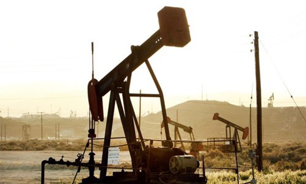 Half of U.S. Fracking Industry Could Go Bankrupt as Oil Prices Continue to Fall