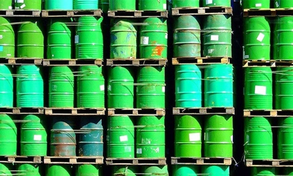 12 Experts Comment: What Oil Below $30 Means for Efforts to Tackle Climate Change