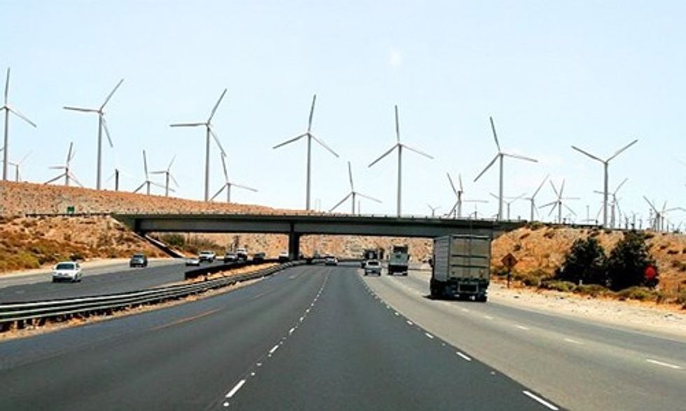 Revamping Electric Grid for Renewables Offers Quick Fix for Reducing Greenhouse Gas Emissions