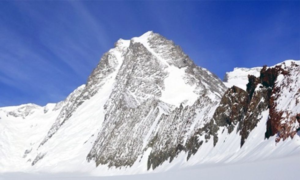Threat of Sea Level Rise Intensifies as Antarctica's Melting Ice Sheet at 'Point of No Return'
