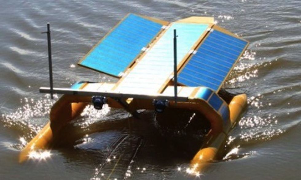 Solar-Powered Vacuum Could Suck Up 24,000 Tons of Ocean Plastic Every Year