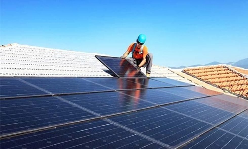 Duke Energy vs. Solar Energy: Battle Over Solar Heats Up in North Carolina