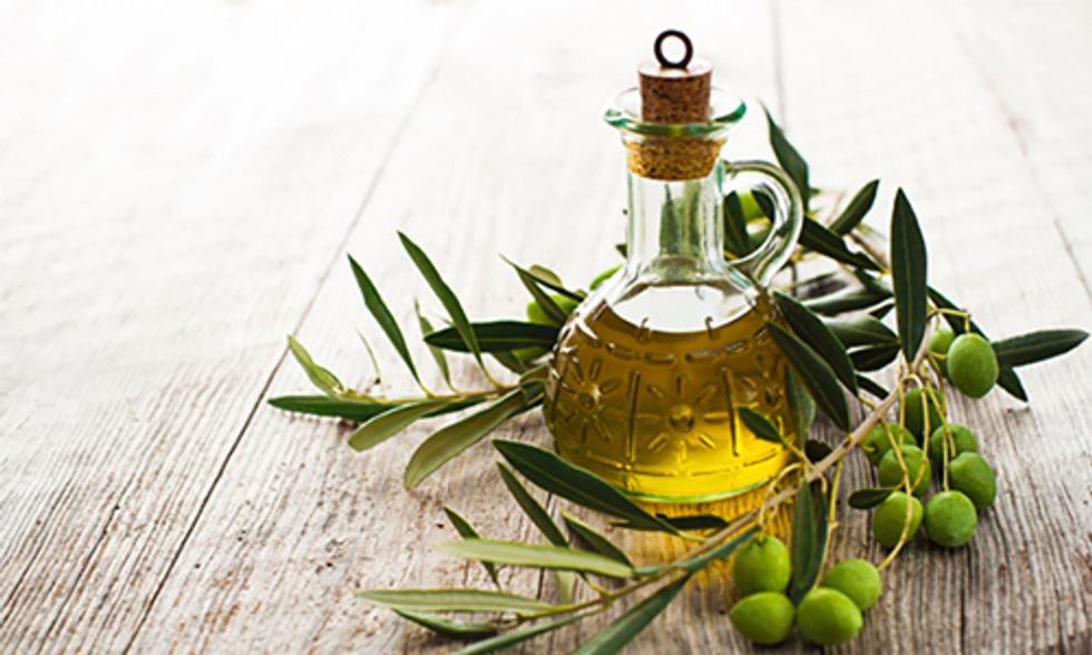 5 Powerful Skin Care Products Found Right in Your Kitchen