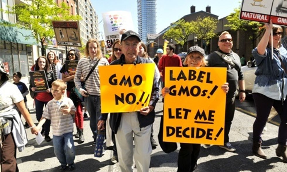 4 Ways Monsanto Might Launch 'Sneak Attack' to Get DARK Act Passed in Senate