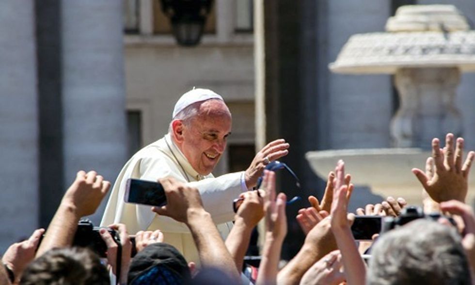 Climate Deniers Attack 'Rock Star' Pope as 'Nature-Worshipping Pagan' Amid U.S. Visit