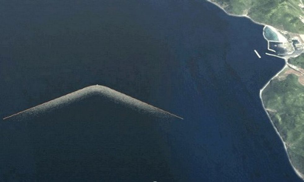Boyan Slat One Step Closer to Launching World's Largest Ocean Plastic Cleanup