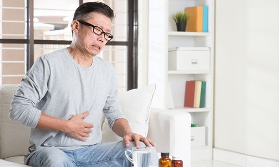 10 Foods That Make You Feel Bloated (And 10 That Don't)