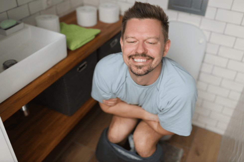 Florida man finds genius way to prevent family from hearing his bathroom 'noises'