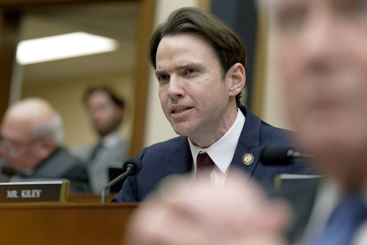 Republican Unveils Bill to Let Billionaires Escape Proposed Wealth Tax in ...