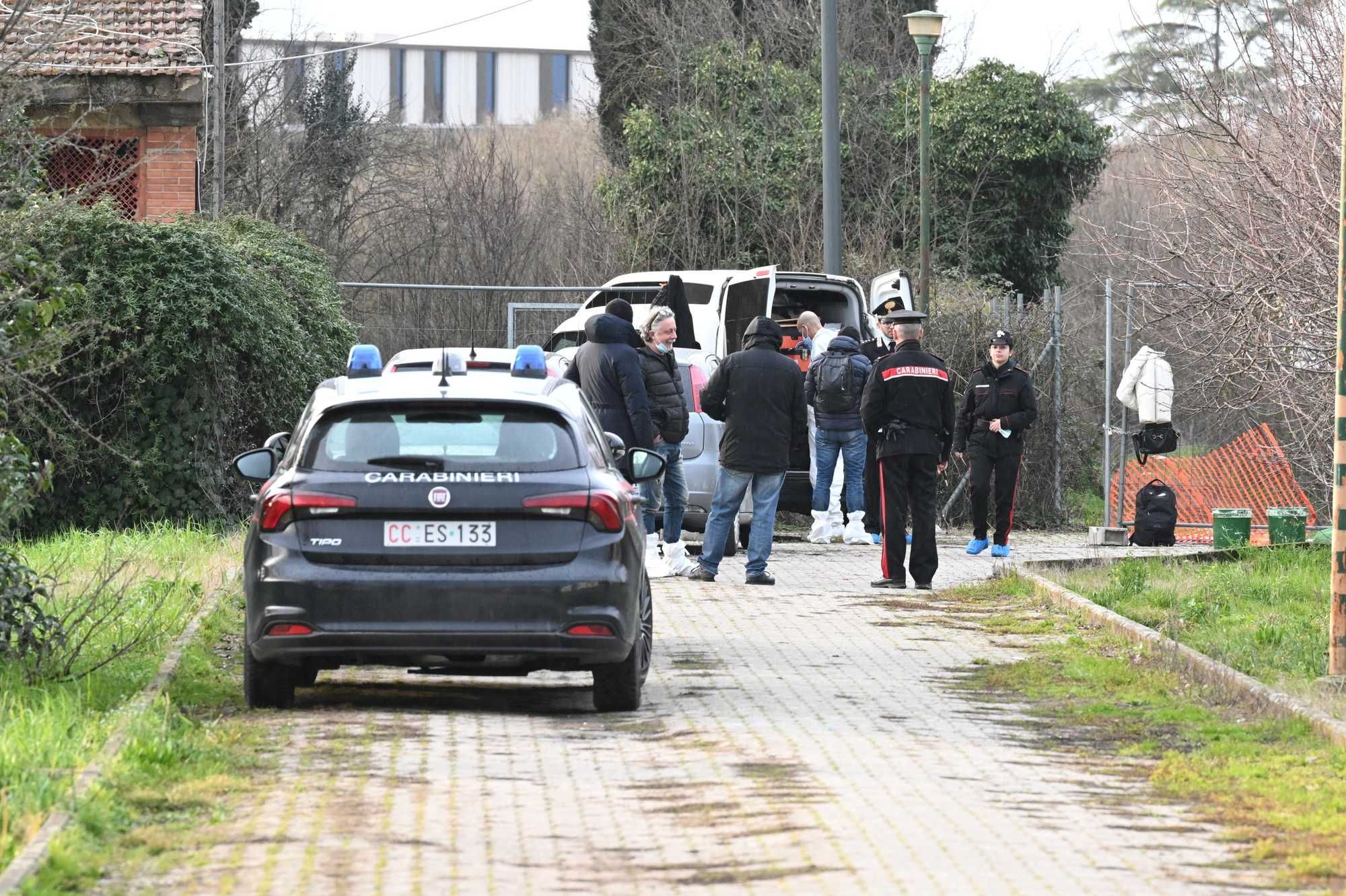 Scandicci, donna decapitata col machete. Sospettato un nordafricano