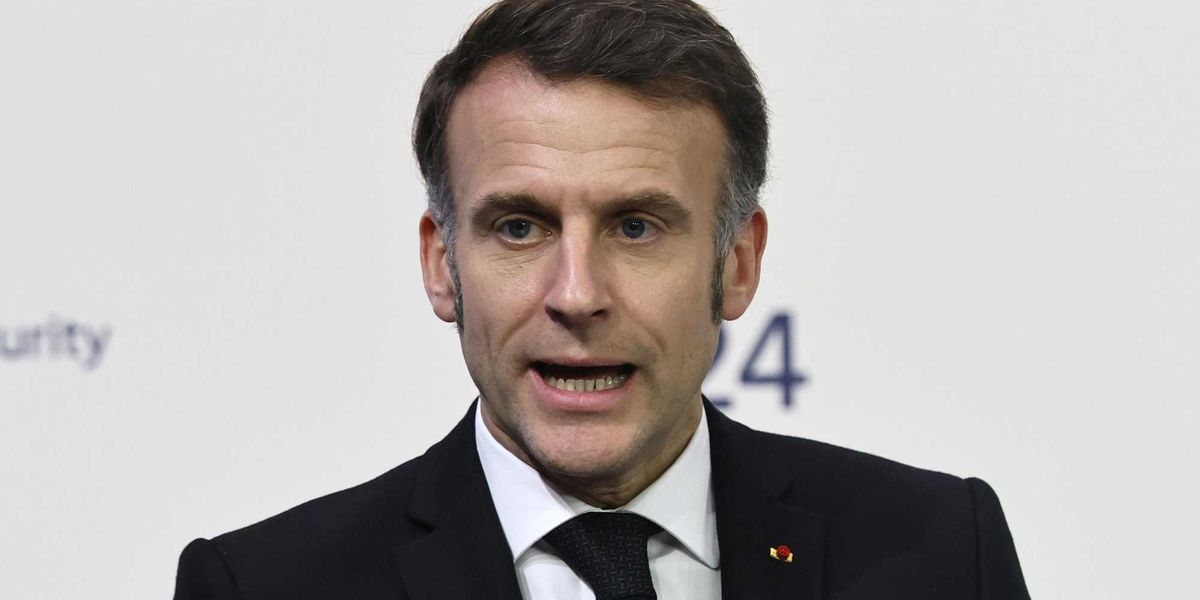 macron la fa fuori dal bidet meloni pensi a casa sua proprio lui