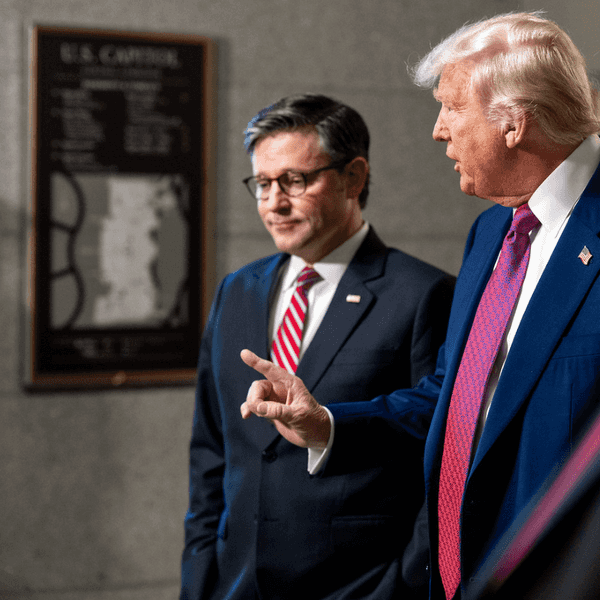 Republicans Keep Pretending That Trump Will Bail Them Out In Midterm