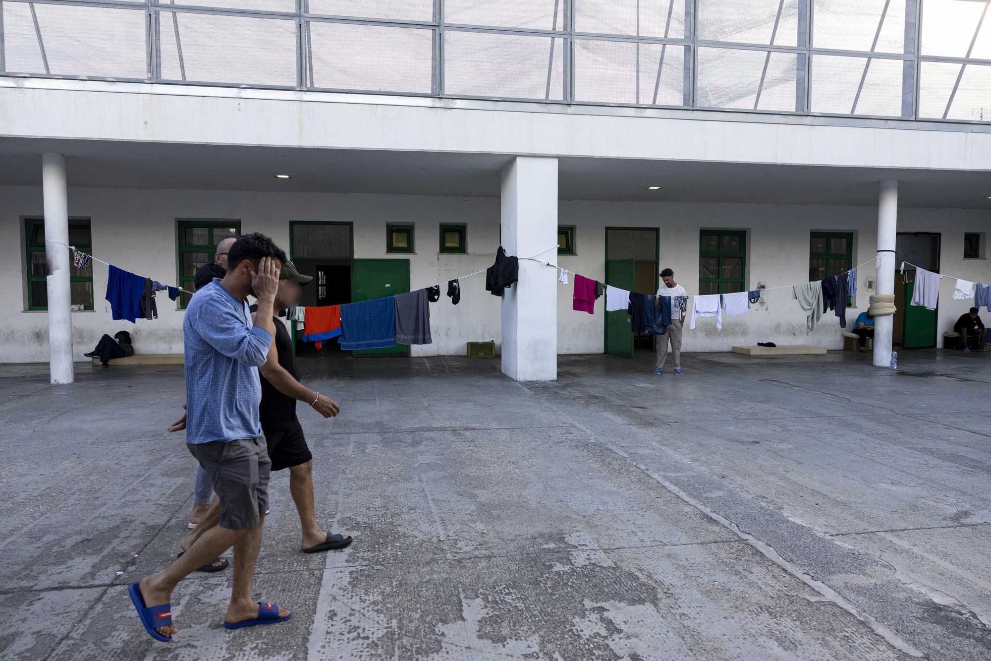 Di tutti i migranti valutati dai medici solo un terzo è finito nei Cpr