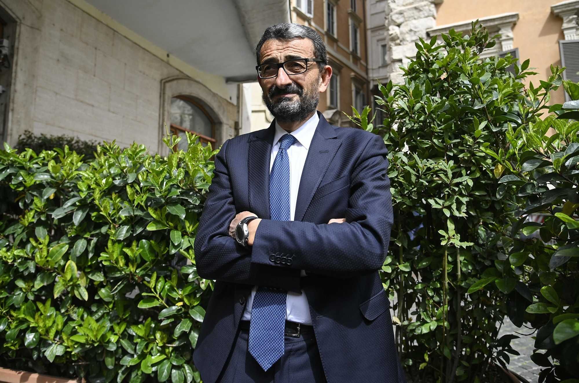 Tabarelli: «Bene gli aiuti alle famiglie ma il dl Bollette riduce la produzione di energia»