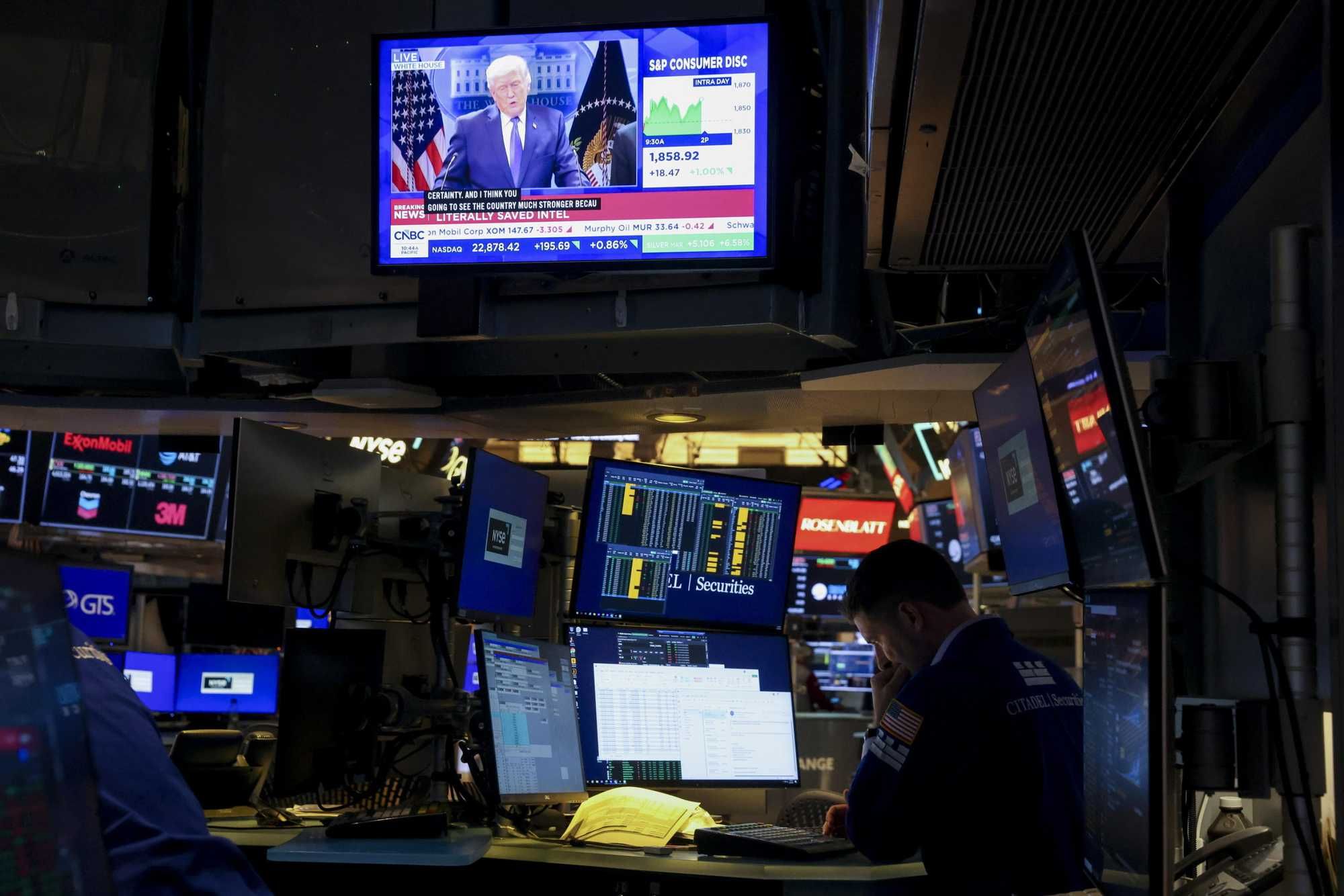 La stampa rettifica: in America c’è ancora la democrazia