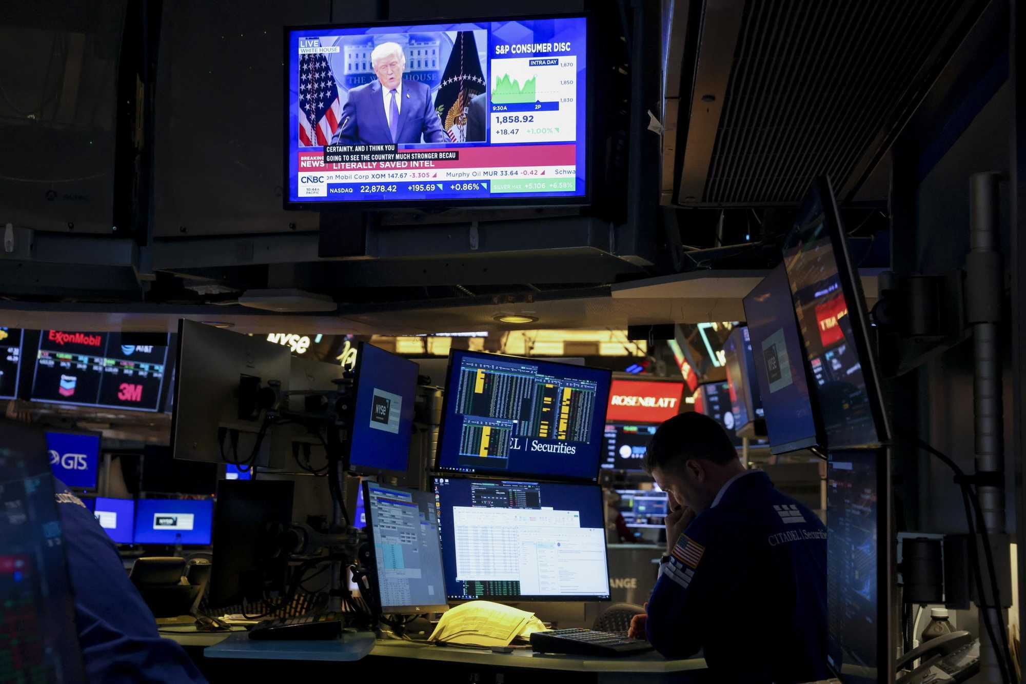 La stampa rettifica: in America c’è ancora la democrazia