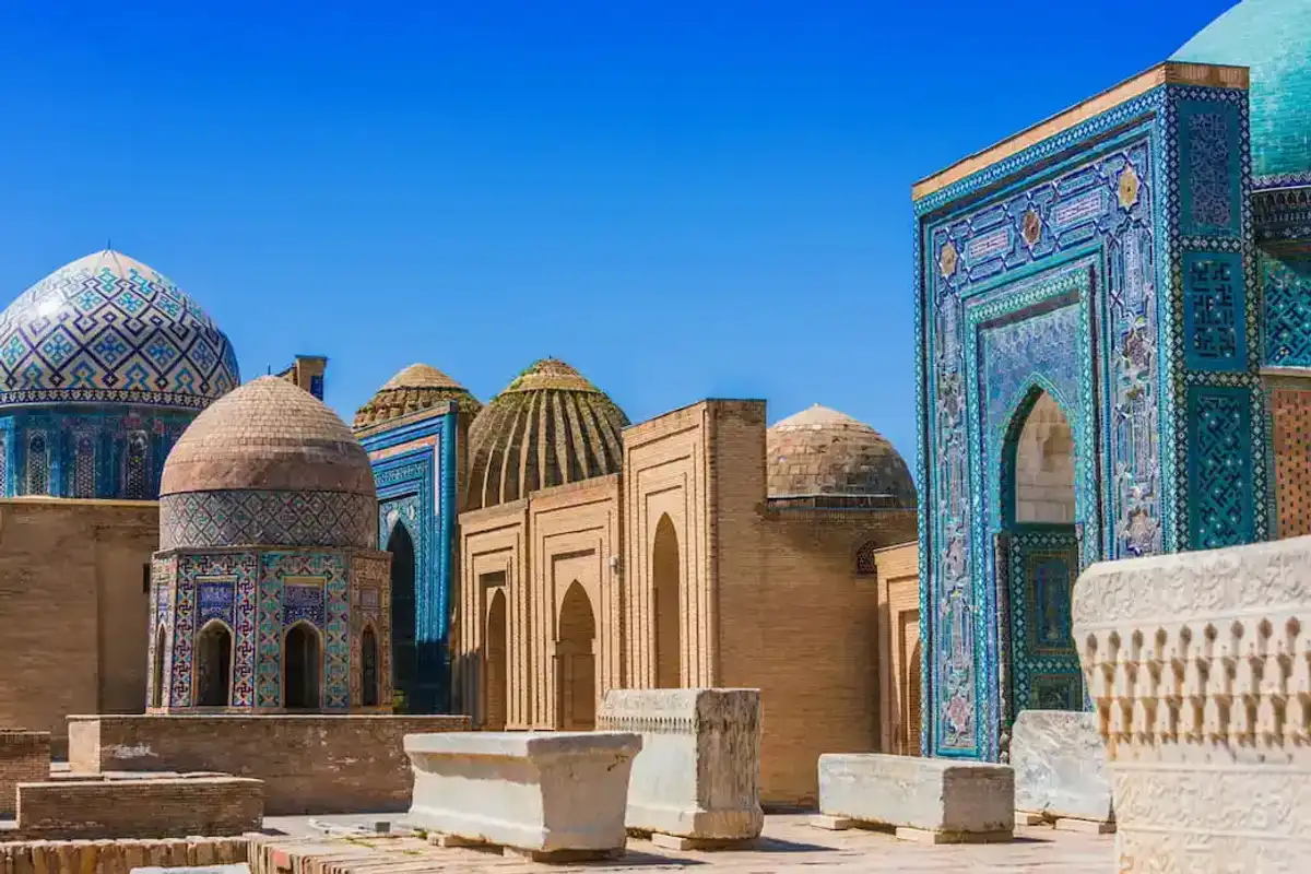Per la Via della seta tra i gioielli d’arte di Bukhara e di Samarcanda