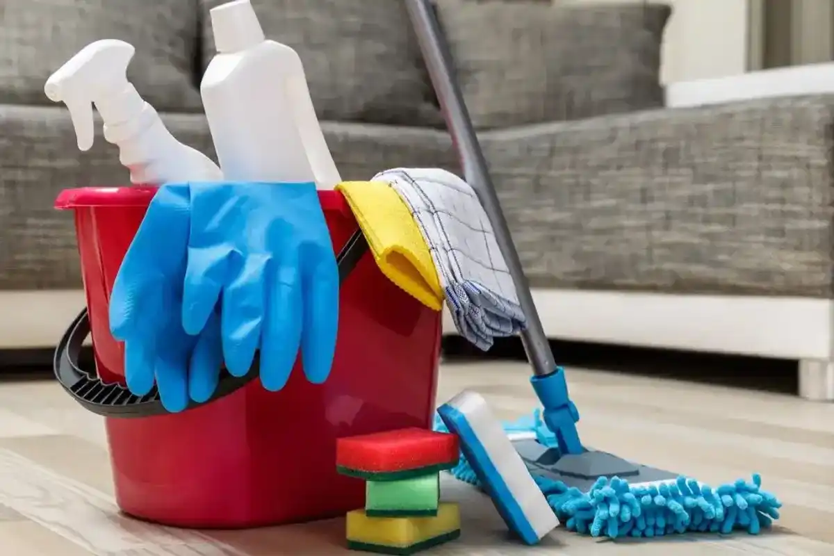 Ossessionati dal mocio. Quando il gusto del pulito si trasforma in malattia