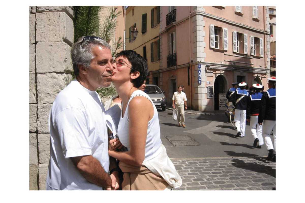 Non solo omicidi. Tutti i «suicidi» e le morti sospette del caso Epstein