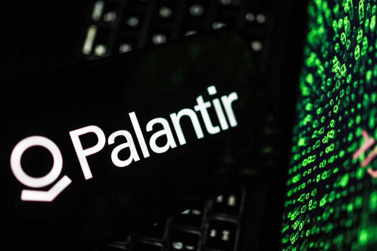 Fbi e Cia, marines e generali ucraini tra i clienti Vip del suo software