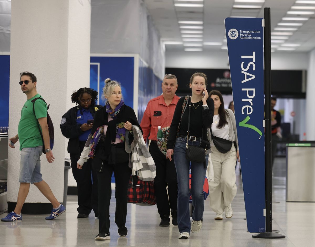 Die „Dummköpfe“ des DHS unter Trump machen die Aussetzung des TSA PreCheck ...
