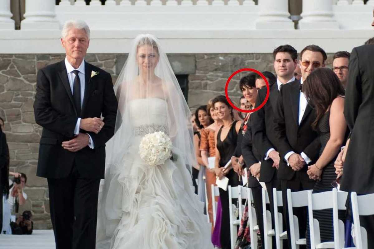 Hillary: «Mai incontrato Jeffrey». Ma la socia era alle nozze della figlia