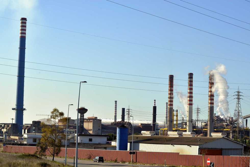 Ex Ilva, 11 cittadini licenziano 20.000 famiglie