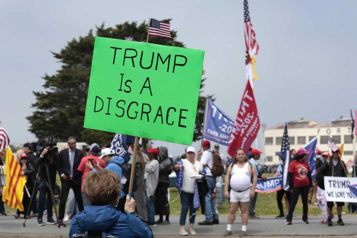 La violenza «rituale» della sinistra