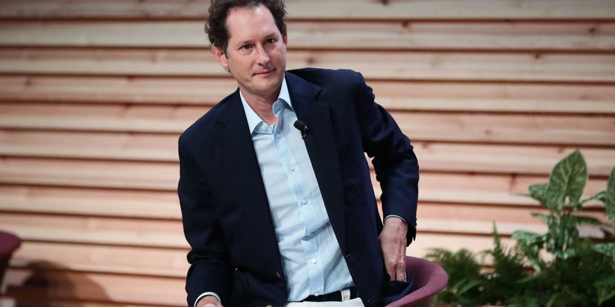 Ora che «Stampa» e «Repubblica» non servono più, Elkann le molla