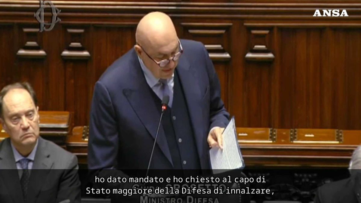 Crosetto: «Massimo livello di protezione aerea nazionale, può succedere di tutto»
