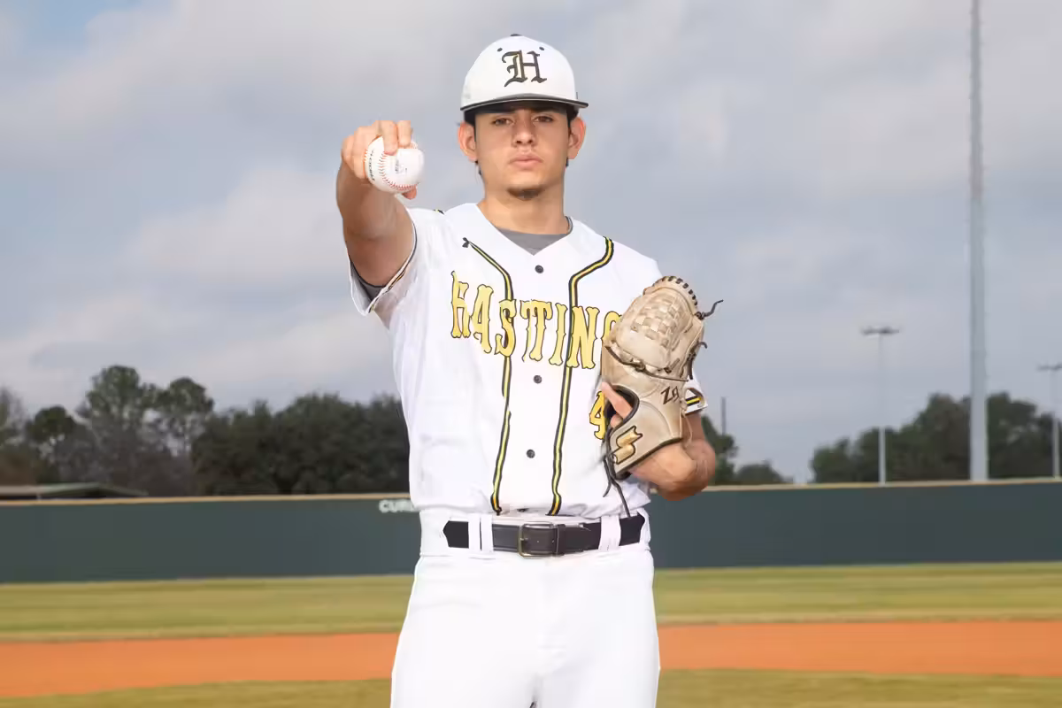 PITCHING FOR FAMILIA: Erick Calderon’s Journey to Hastings